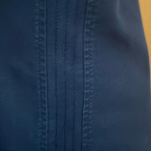 Women’s IZOD navy casual pants - Picture 2 of 5